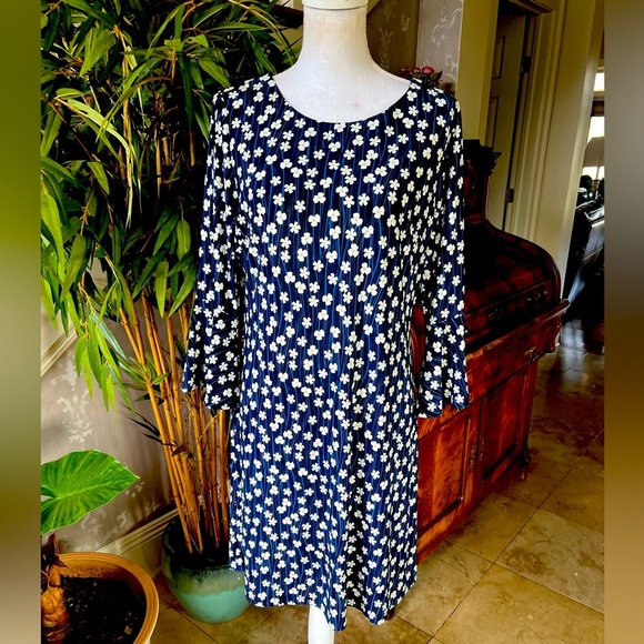 Tommy Hilfiger Daisy Chain Jersey Shift Dress with Bell Sleeves size 12 exc cond - Picture 2 of 13